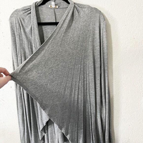 Charming Charlie Gray Waterfall Cardigan Size Medium - Picture 2 of 5